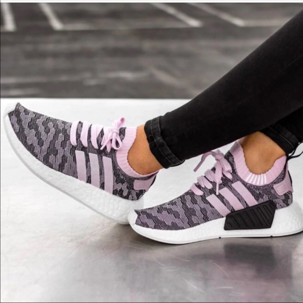 NMD R2 PK
